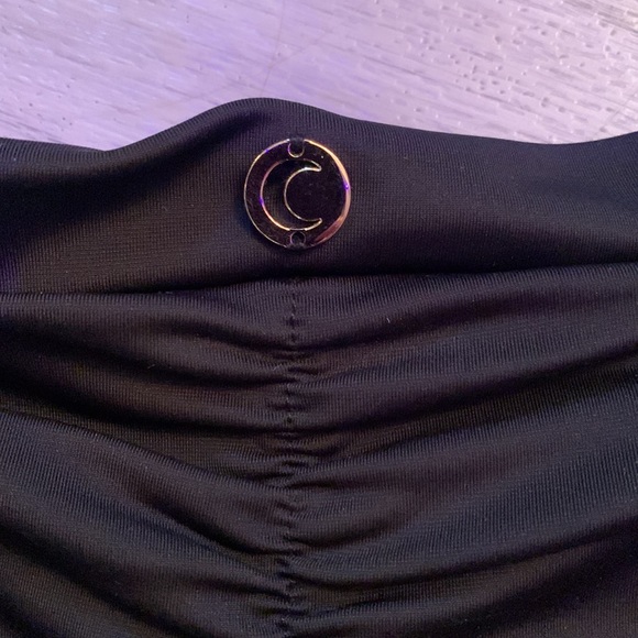 Luna Low Waist Basic Black Shorts - Picture 7 of 7